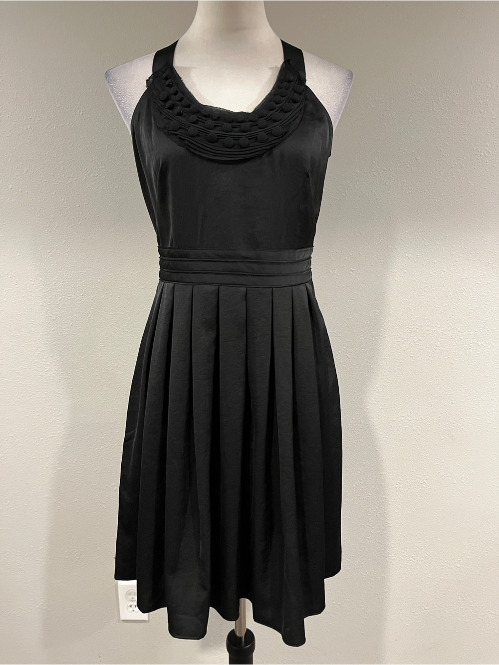 Ann Taylor Loft Classic Black Pleated Halter mini Dress size 0